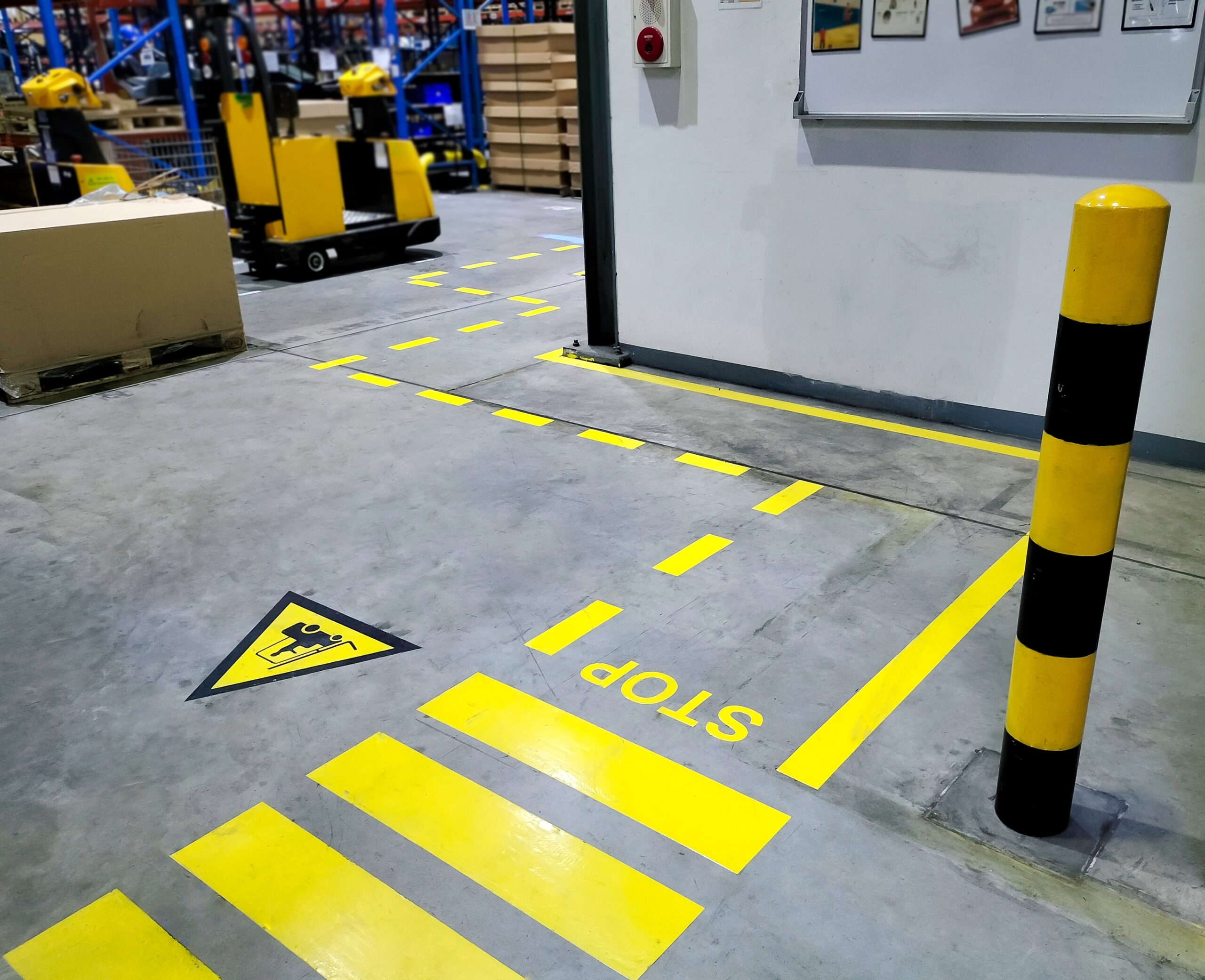 Best Techniques to Properly Stripe A Tampa Warehouse